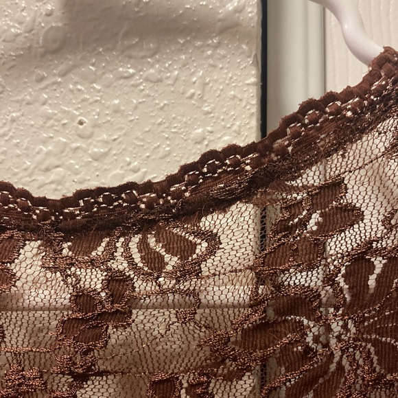 what ; brown ( on the top ) see thru design with flowers with zipper. its cute💫 - Picture 11 of 15